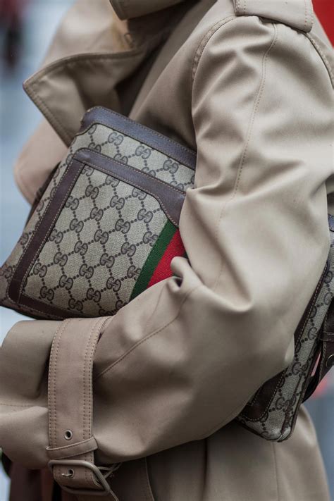 why is gucci bag so expensive|most iconic Gucci bag.